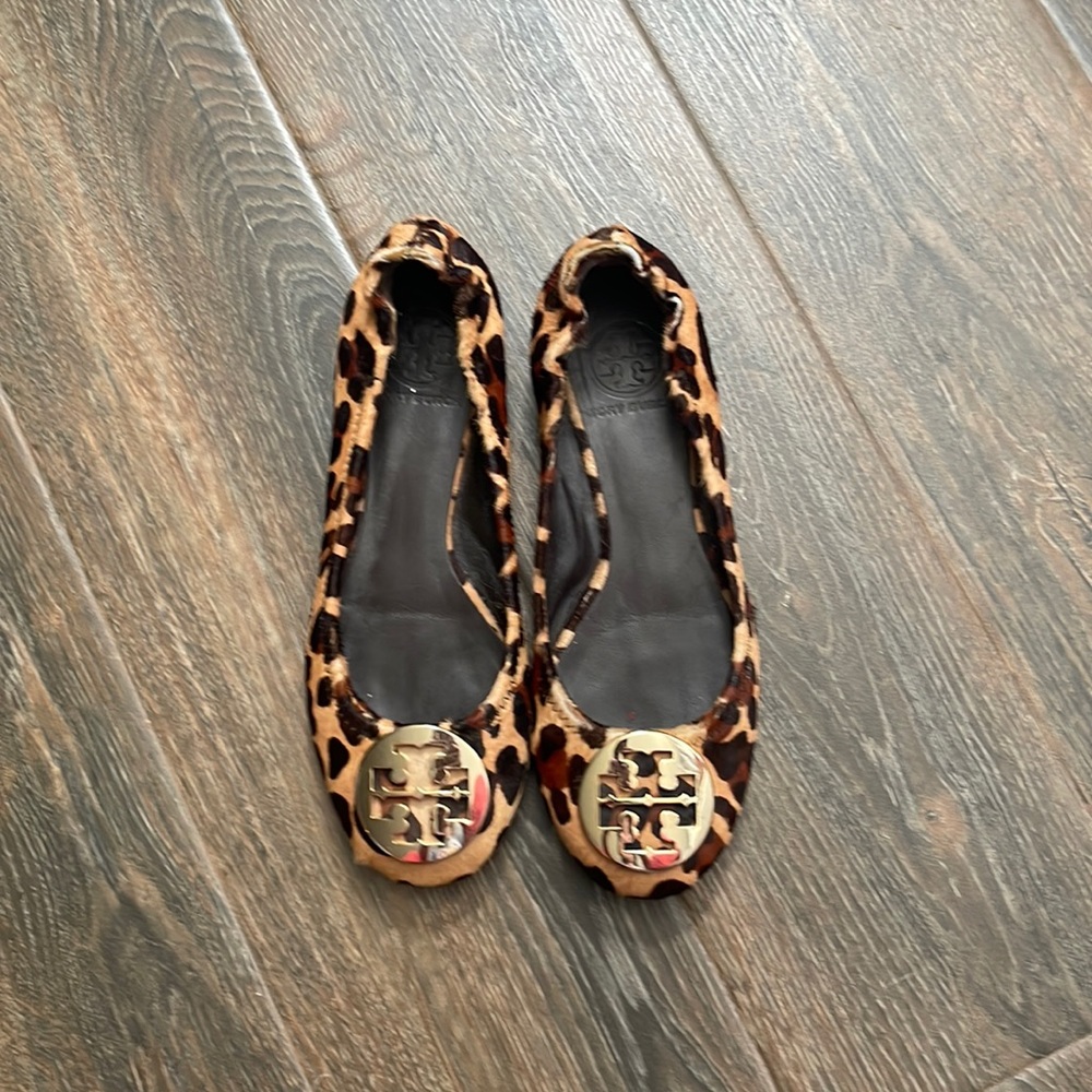 Tory Burch size 6.5 leopard flats